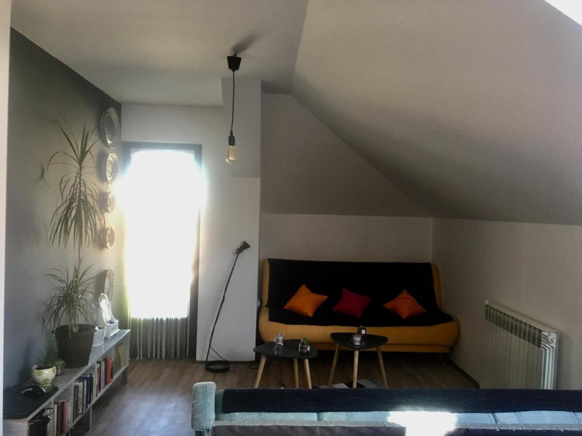 Appartamento Stan na dan Loznica Esterno foto
